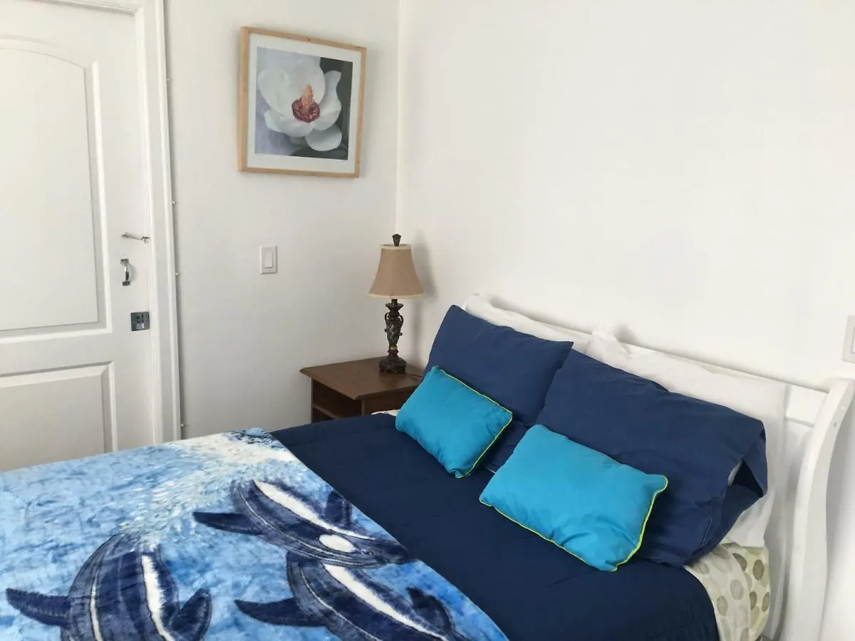 Bed & Breakfast White House Bed And Breakfast Vancouver