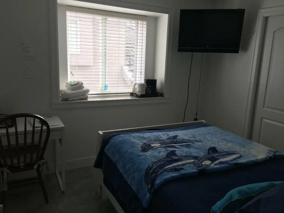 White House Bed And Breakfast Vancouver 2*,  Canada